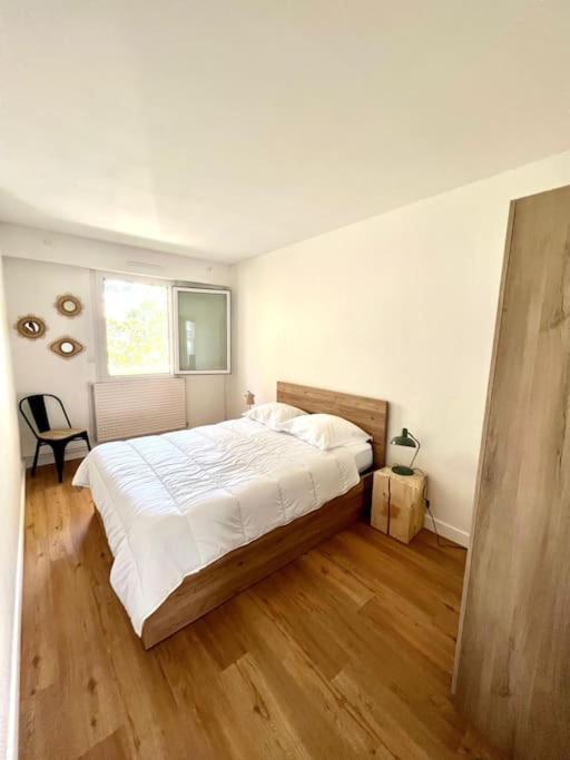 Superbe Appartement Avec Parking La Rochelle  Exteriör bild