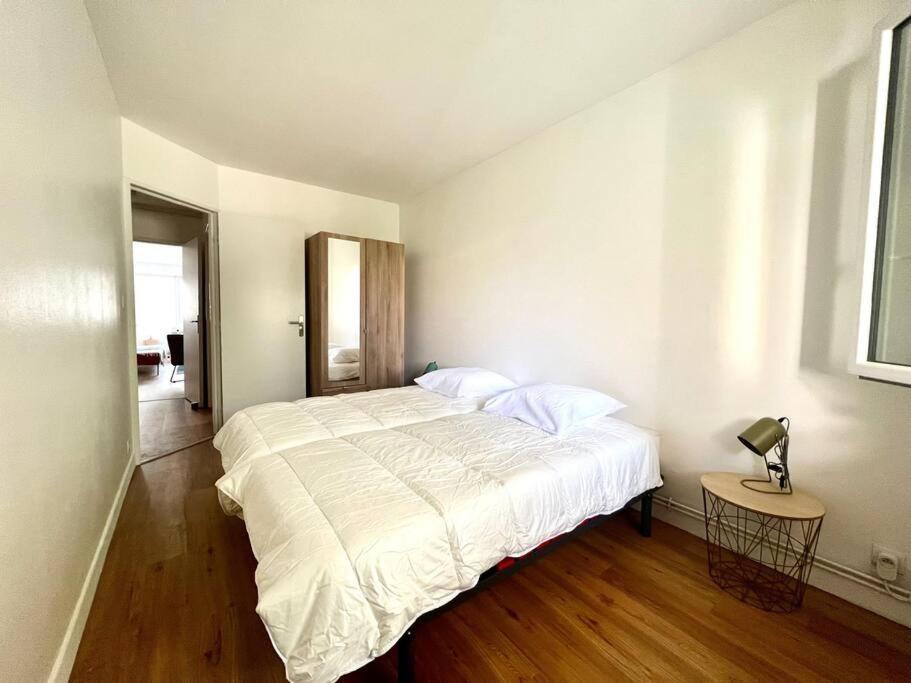 Superbe Appartement Avec Parking La Rochelle  Exteriör bild