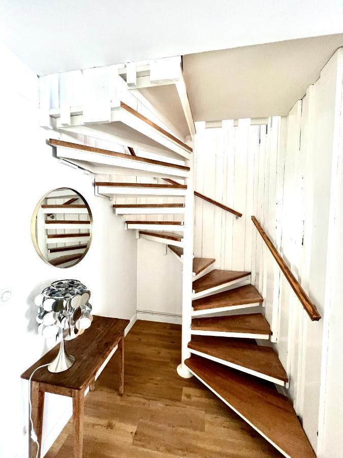 Superbe Appartement Avec Parking La Rochelle  Exteriör bild